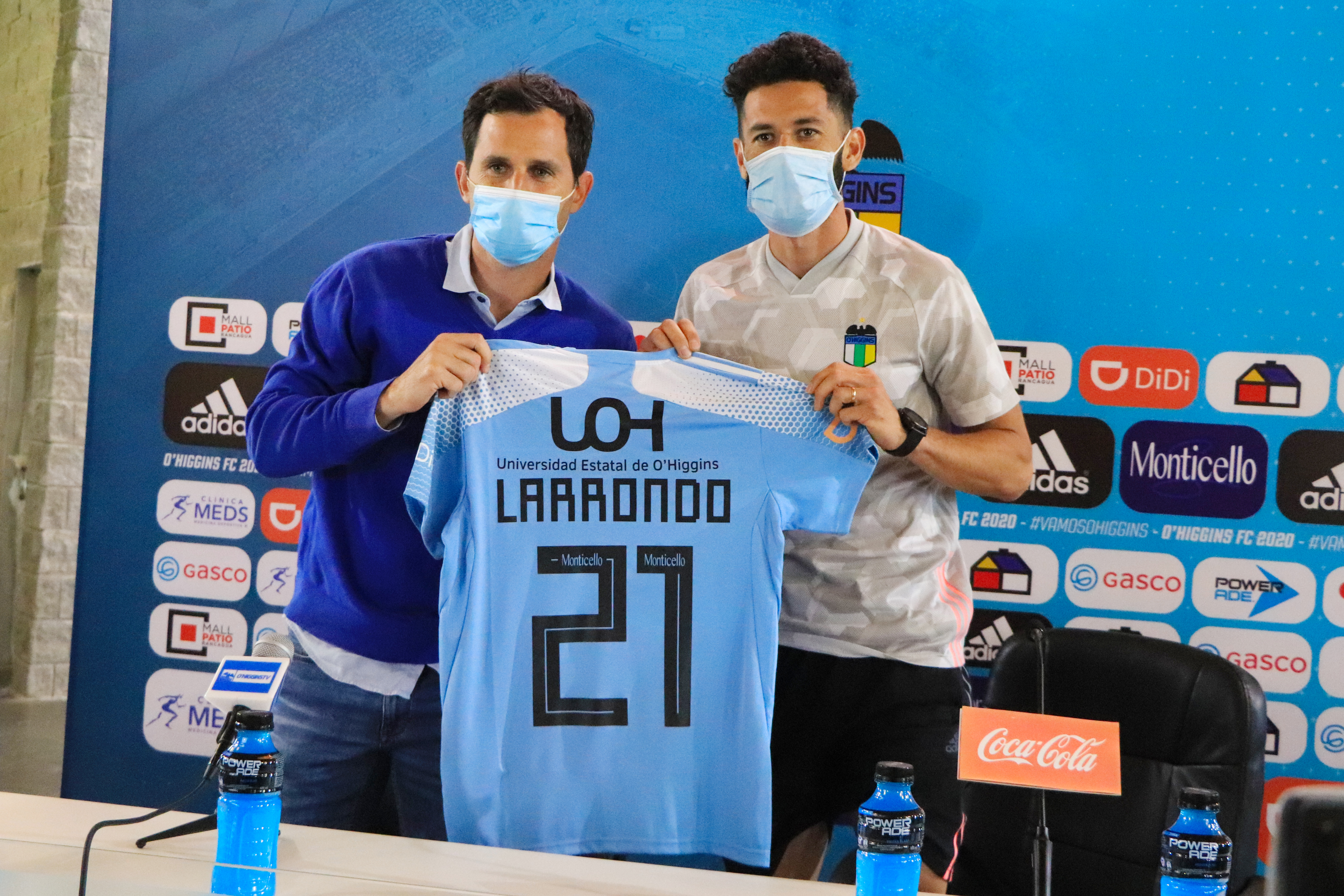 Marcelo Larrondo fue presentado oficialmente como nuevo jugador de O'Higgins FC