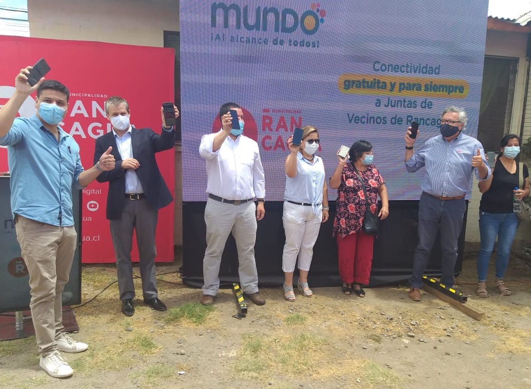 Convenio entre empresa Mundo y Municipalidad otorga internet y TV digital para siempre a 10 Juntas de Vecinos