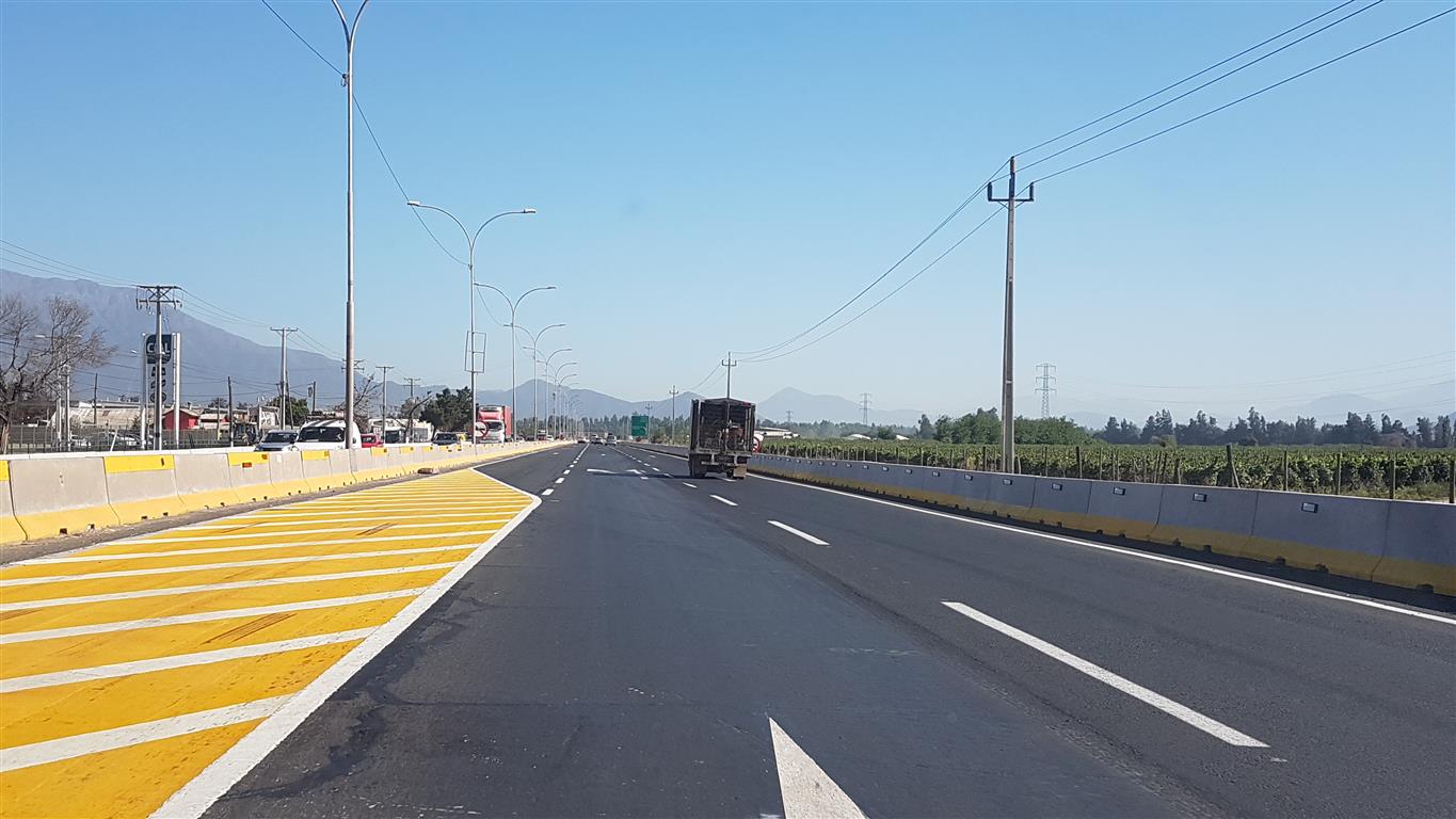 Alcalde y Seremi de OOPP dan inicio a funcionamiento de tercera pista el Shopping Punta del Sol