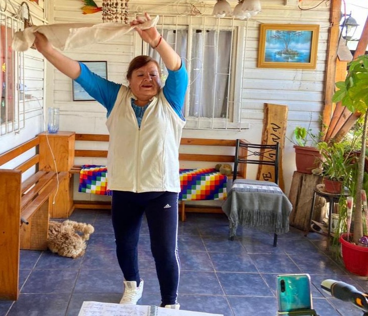 Profesora de la tercera edad La “Rompe