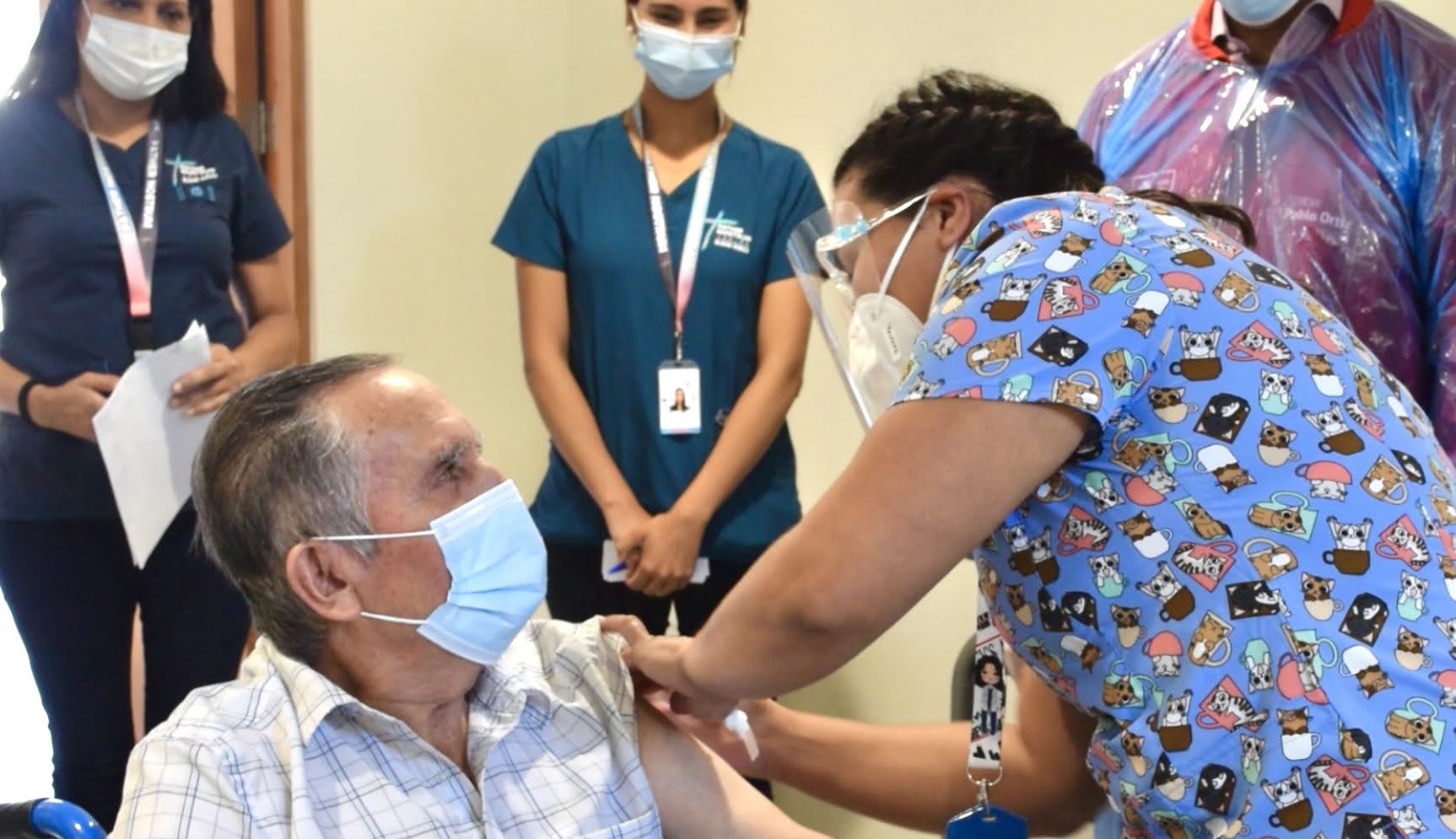Seremi de Salud llama a adultos mayores rezagados de 65 años y más con o sin enfermedades crónicas a vacunarse