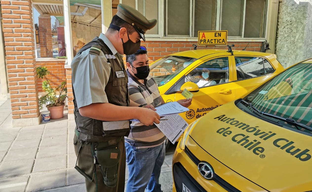 SIAT de Carabineros está fiscalizando Escuelas de Conductores de la región