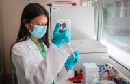 Bioquímica brasileña colabora en proyecto de investigación del HRLBO