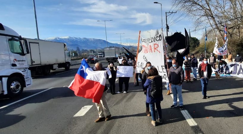 Trabajadores de Casino Monticello vuelven a cortar la Ruta 5 Sur para ser visibilizados en sus demandas