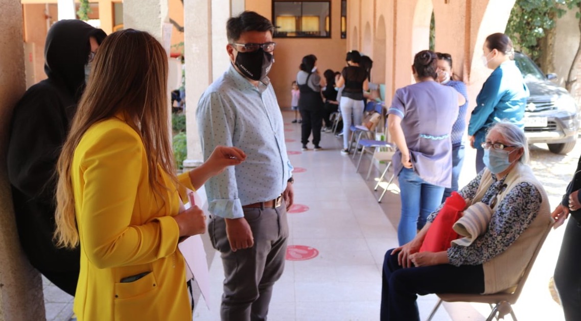 Alcalde Juan Ramón Godoy destaca convenio para atenciones médicas gratuitas a estudiantes municipales de Rancagua