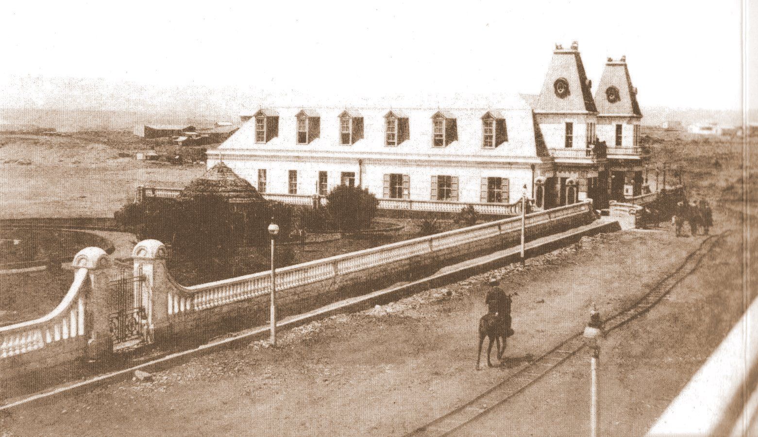 Con fotografías familiares construirán álbum colectivo que revivirá la historia e identidad de Pichilemu