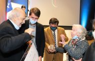 Delfina Guzmán y Gonzalo Justiniano recibieron premio 