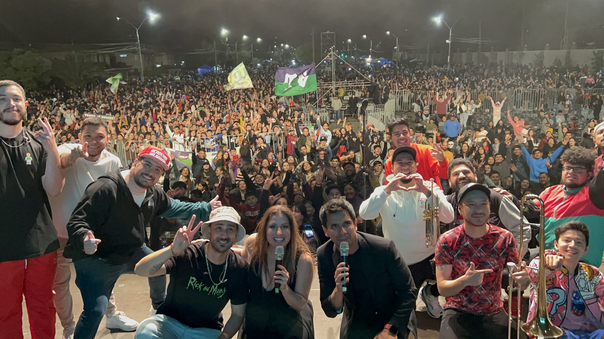 Éxito rotundo: Miles de personas repletaron Av. República de Chile en el Show Final de las Fiestas Rancagüinas 2022