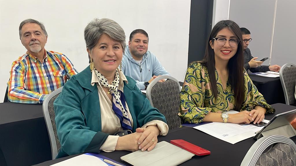 Alcalde de Rancagua y concejales participan en seminario sobre trabajo con personas mayores y en situación de discapacidad
