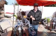 Agricultores de Machalí, Navidad y Litueche reciben maquinaria para mejorar sus procesos productivos