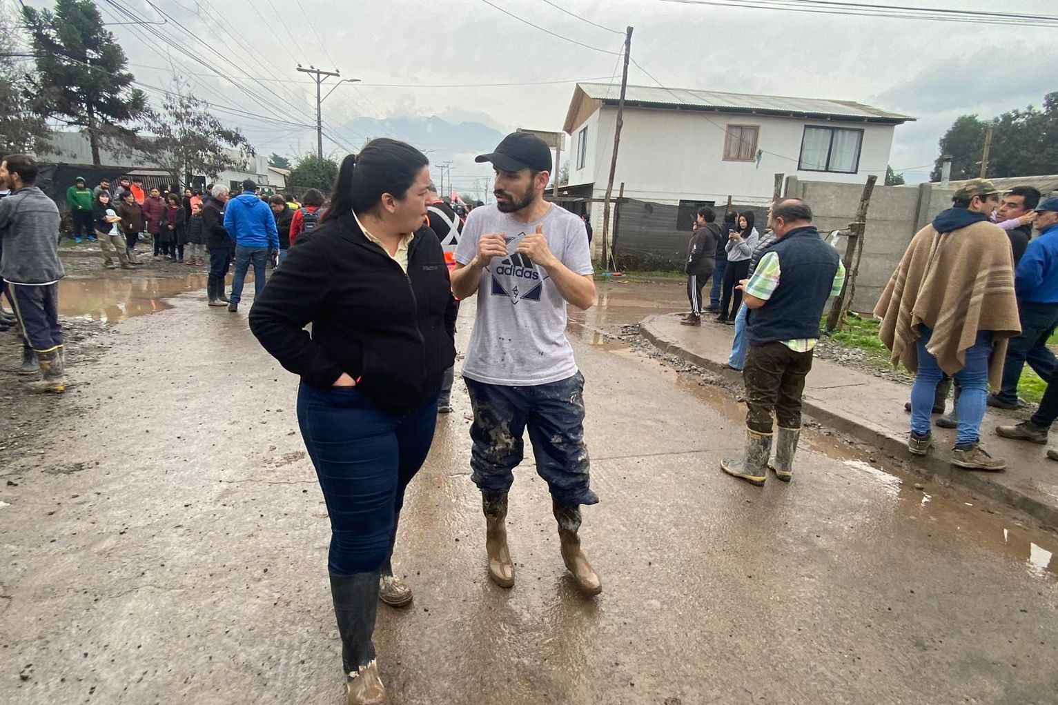 Diputada Romero y concejal emplazan al MOP a que ejecute obras de encauzamiento en ríos para así evitar otra catástrofe