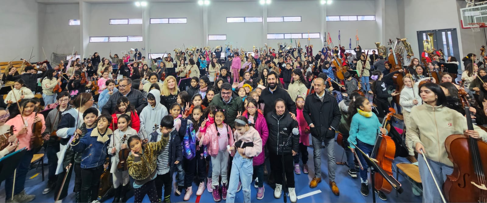 Alcalde Juan Ramón Godoy destaca el talento de niños y jóvenes de las Orquestas Sinfónicas y Coro Infantil de Rancagua