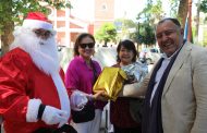 En Graneros todos los adultos mayores reciben regalo de navidad