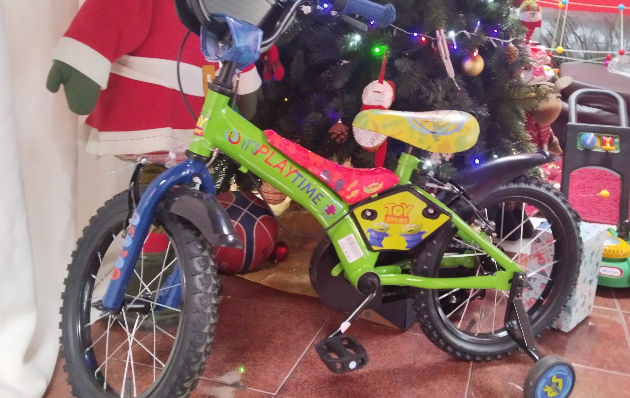 Cambio de regalos: SERNAC recuerda el derecho a la garantía y el 
