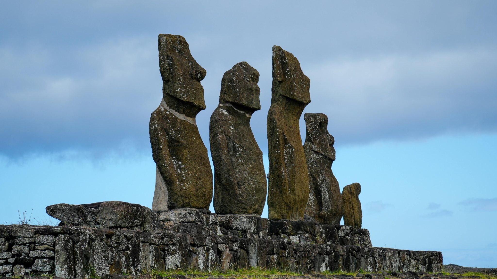 Según balance 2023: Isla de Pascua y Buenos Aires rompen récords en turismo tras la pandemia