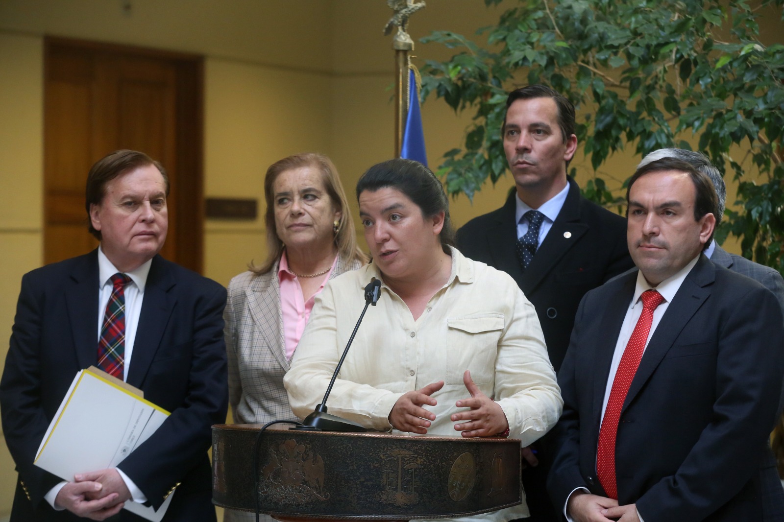 Diputada Romero solicita a la comisión de Mujeres sesionar de forma urgente tras últimos casos de femicidio