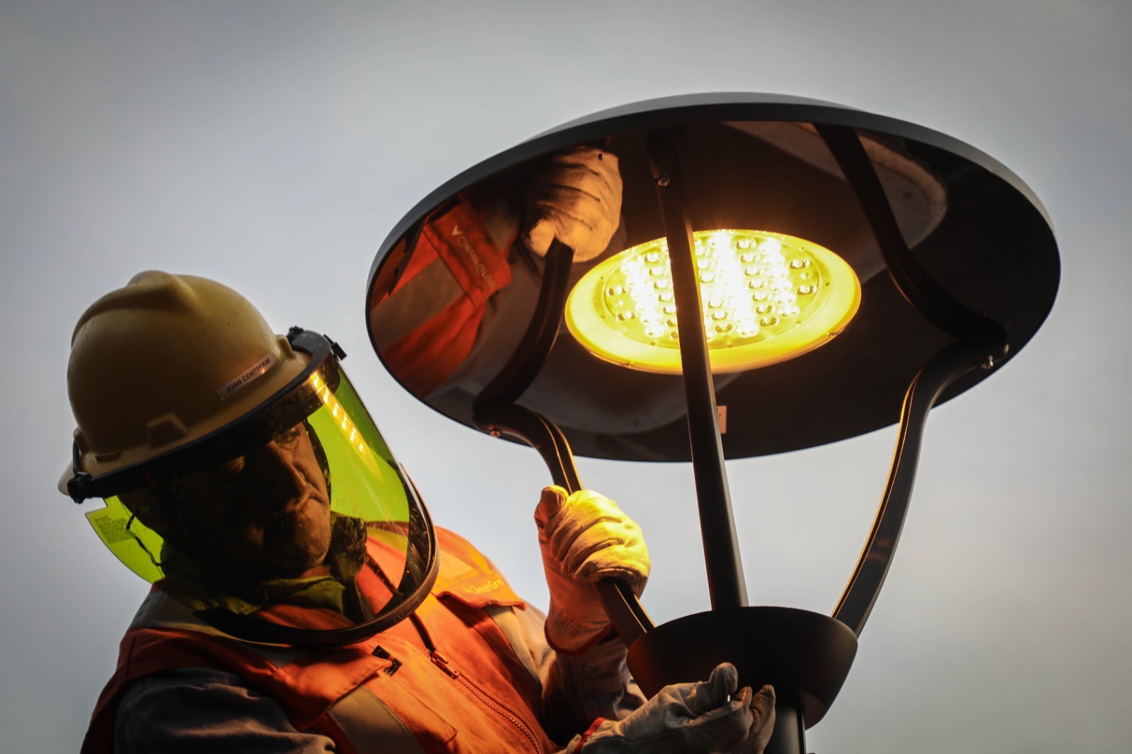 Comenzaron obras que permitirán iluminar y entregar mayor seguridad al centro de Graneros