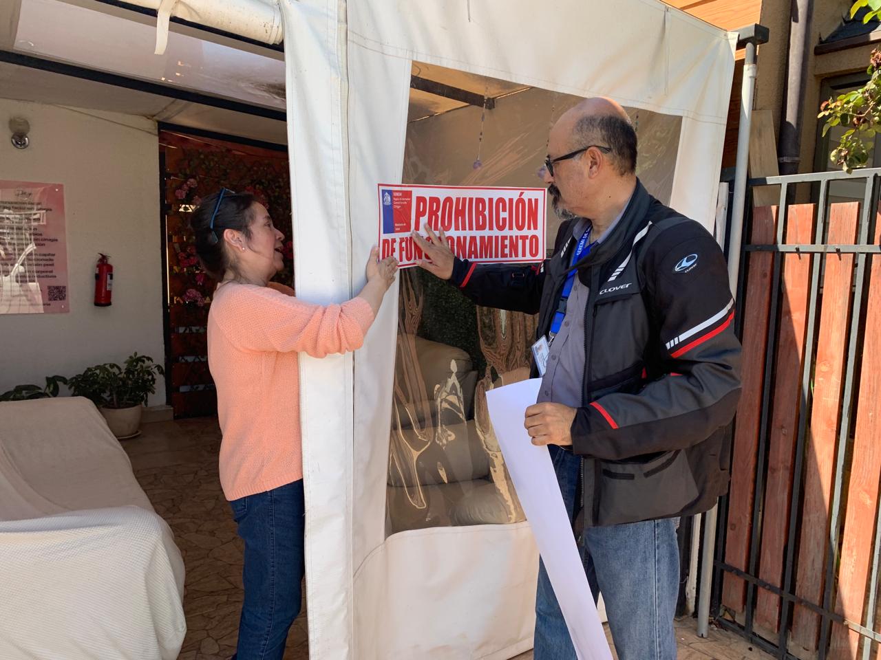 Clausuran clínica estética ilegal en Machalí