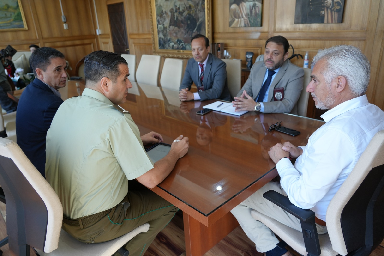 Gobernador Regional se reunirá con alcaldes para informar inversión del GORE en Seguridad Pública y definir prioridades de municipios en la materia