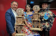 Alcalde Segovia recibe a pareja de Graneros que logra primer lugar en Campeonato Regional de Cueca
