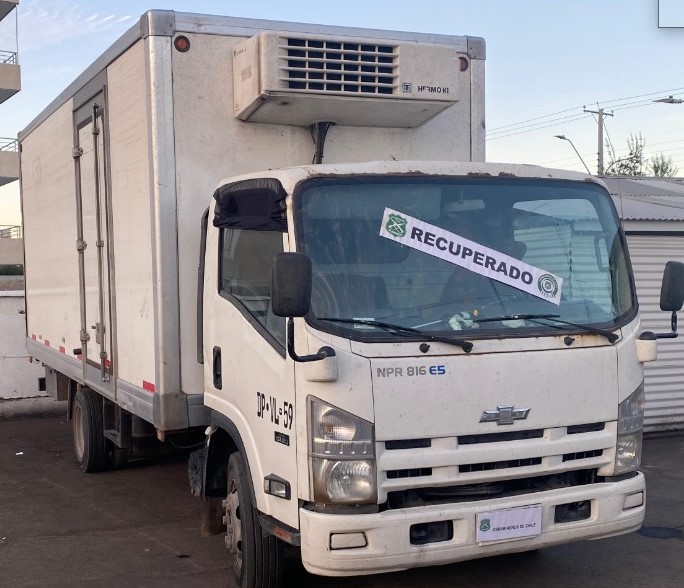 Carabineros recupera un camión ademas una maquina industrial Yale