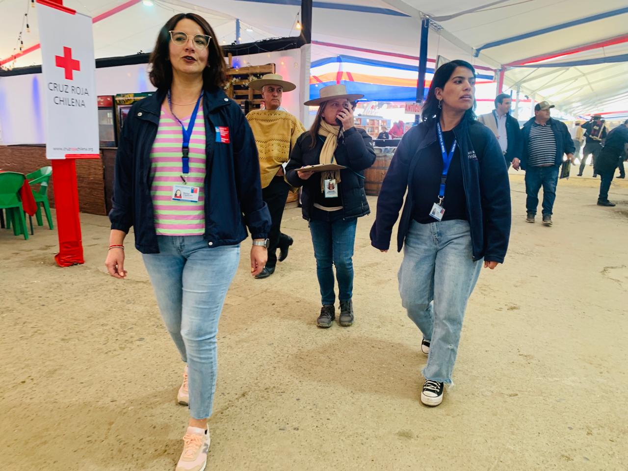Seremi de Salud fiscaliza locales de alimentos en Medialuna de Rancagua