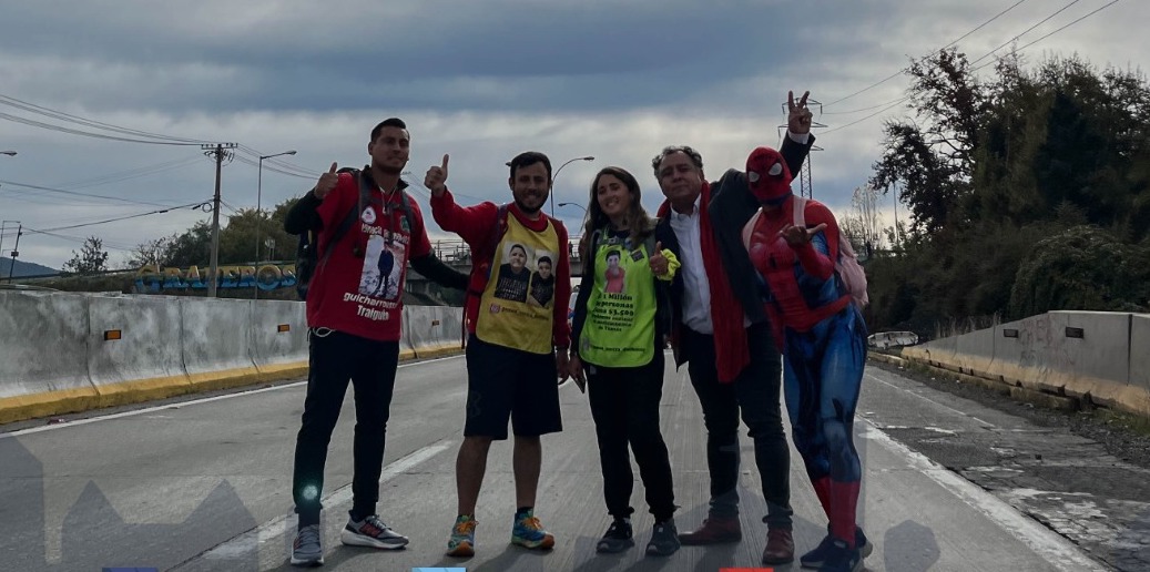 Viene caminando desde Chiloé: Alcalde Segovia escoltó por Graneros a madre de Tomás