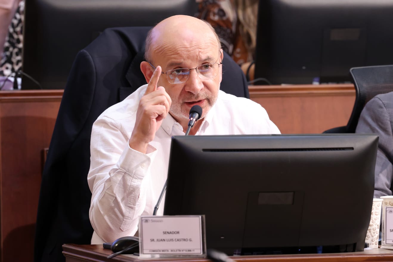 Senador Castro por 