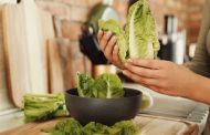Lluvias y heladas provocan importante alza en el precio de la lechuga