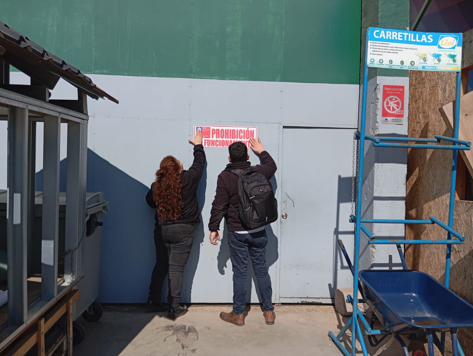 Seremi de Salud prohíbe funcionamiento de ferretería en San Vicente por incumplimientos sanitarios