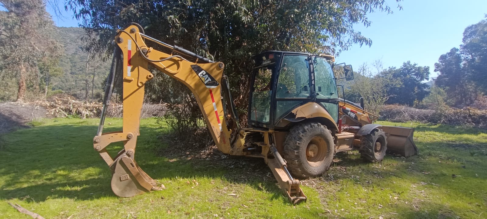Recuperaron retroexcavadora que fue robada en Termas de Cauquenes