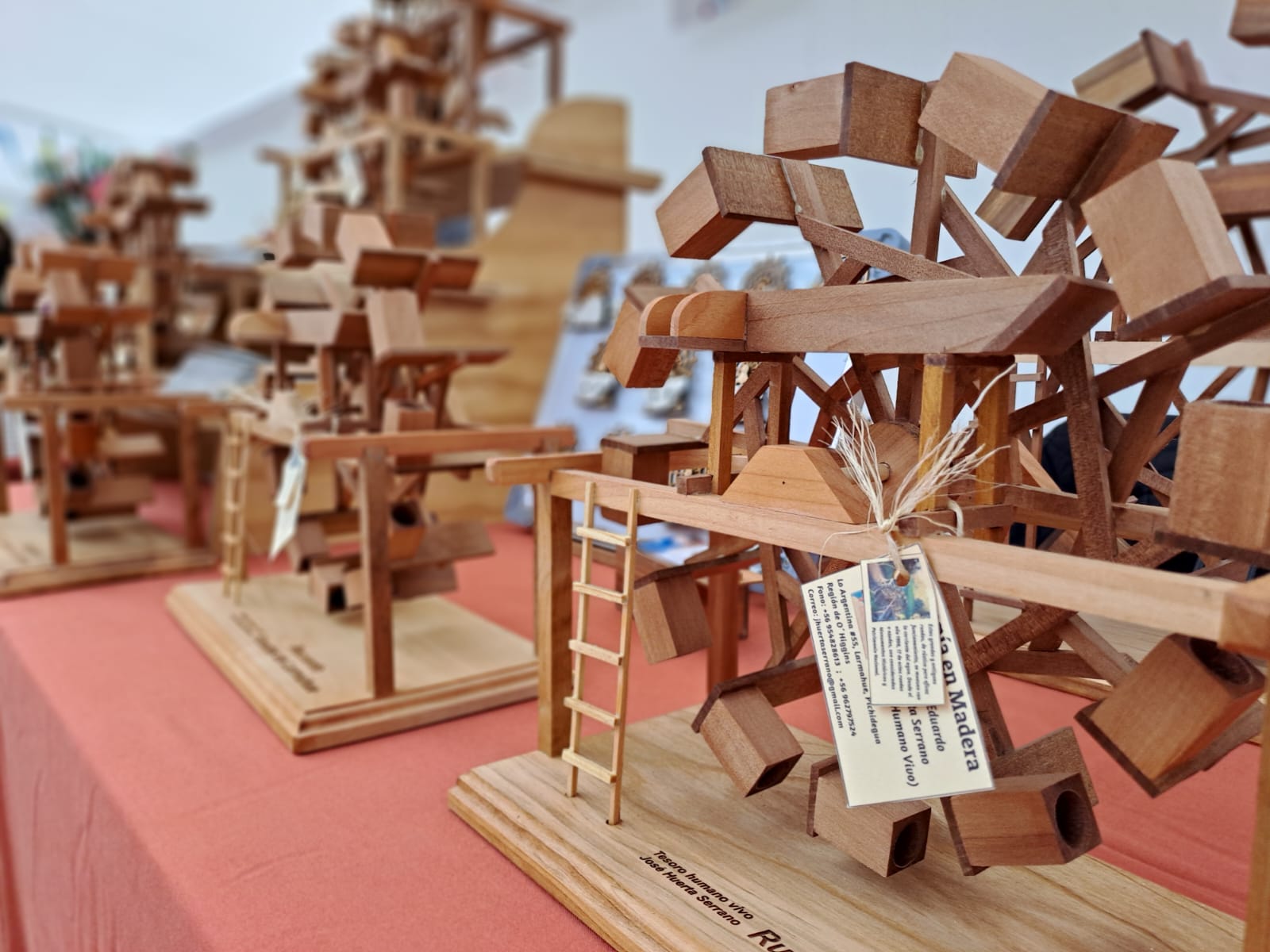 Seremi de Culturas y artesanos de Chile inauguran 5ª versión de Feria Héroes en Rancagua