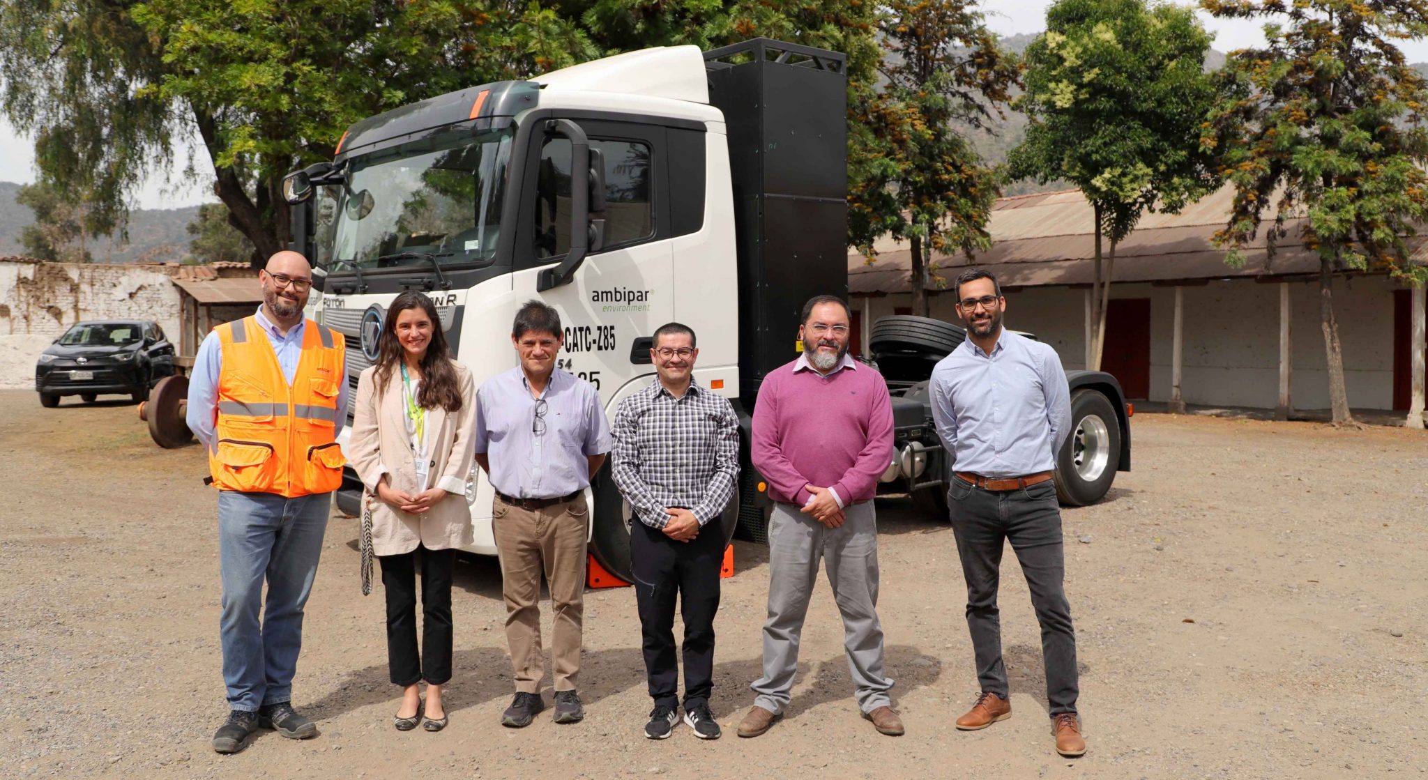 Primer camión eléctrico para el reciclaje de residuos industriales se estrena en División El Teniente