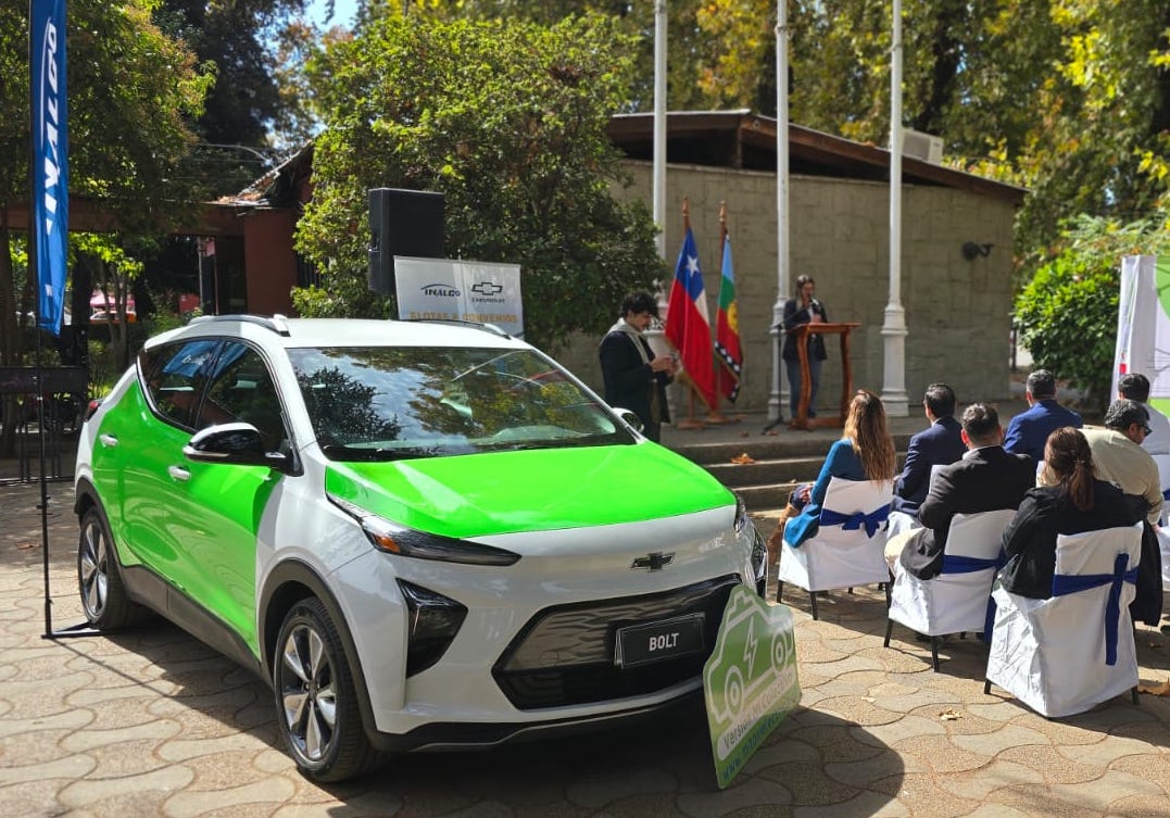 Graneros recibió su primer colectivo eléctrico Chevrolet Bolt EUV