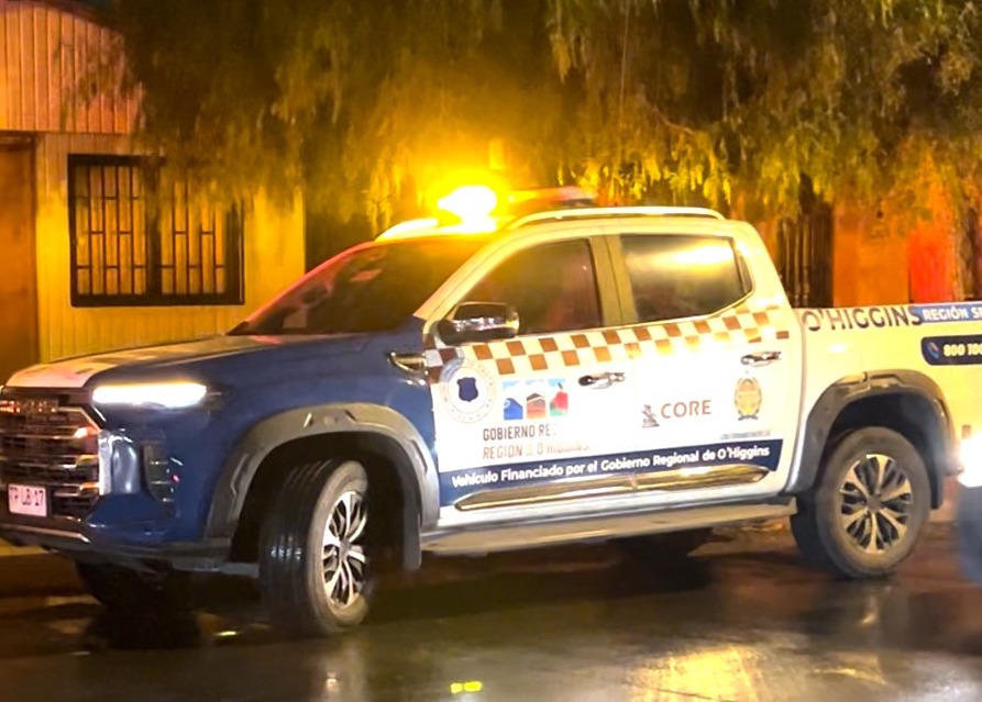 Municipio exige demolición urgente de viviendas que amenazan la seguridad en Avenida Baquedano