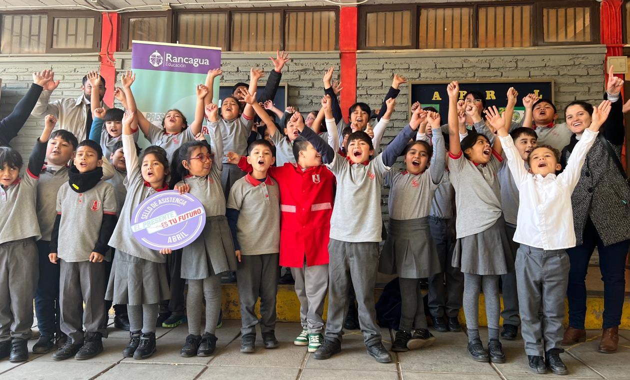 “El Presente Es Tu Futuro”: Rancagua reconoce a establecimientos por su compromiso con la asistencia escolar