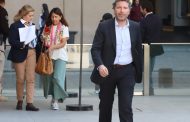 Avanza proyecto que autoriza a colegios y centros de salud a instalar detectores de metales tras aumento de delitos en recintos