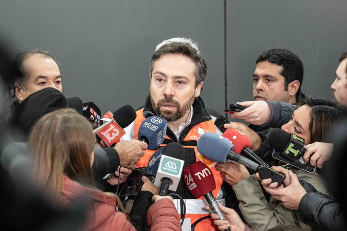 Labores de rescate continúan en la mina El Teniente para encontrar a los cinco mineros atrapados