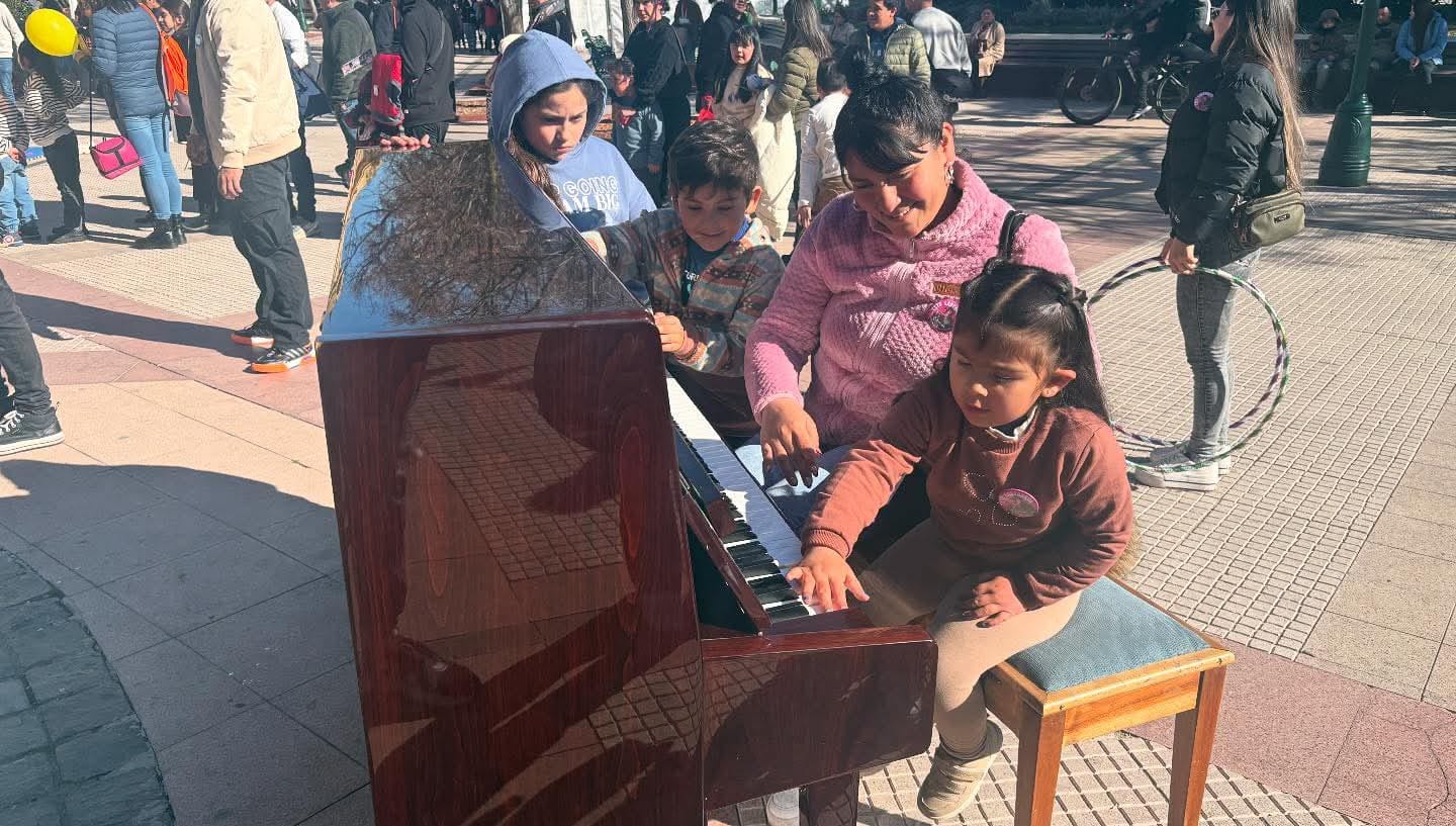 Miles de familias disfrutaron del Día de los Patrimonios de Niñas, Niños y Adolescentes en Rancagua