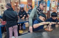Historia y tradición: estudiantes del Colegio Gabriela Mistral vivieron la experiencia de la orfebrería en Coya