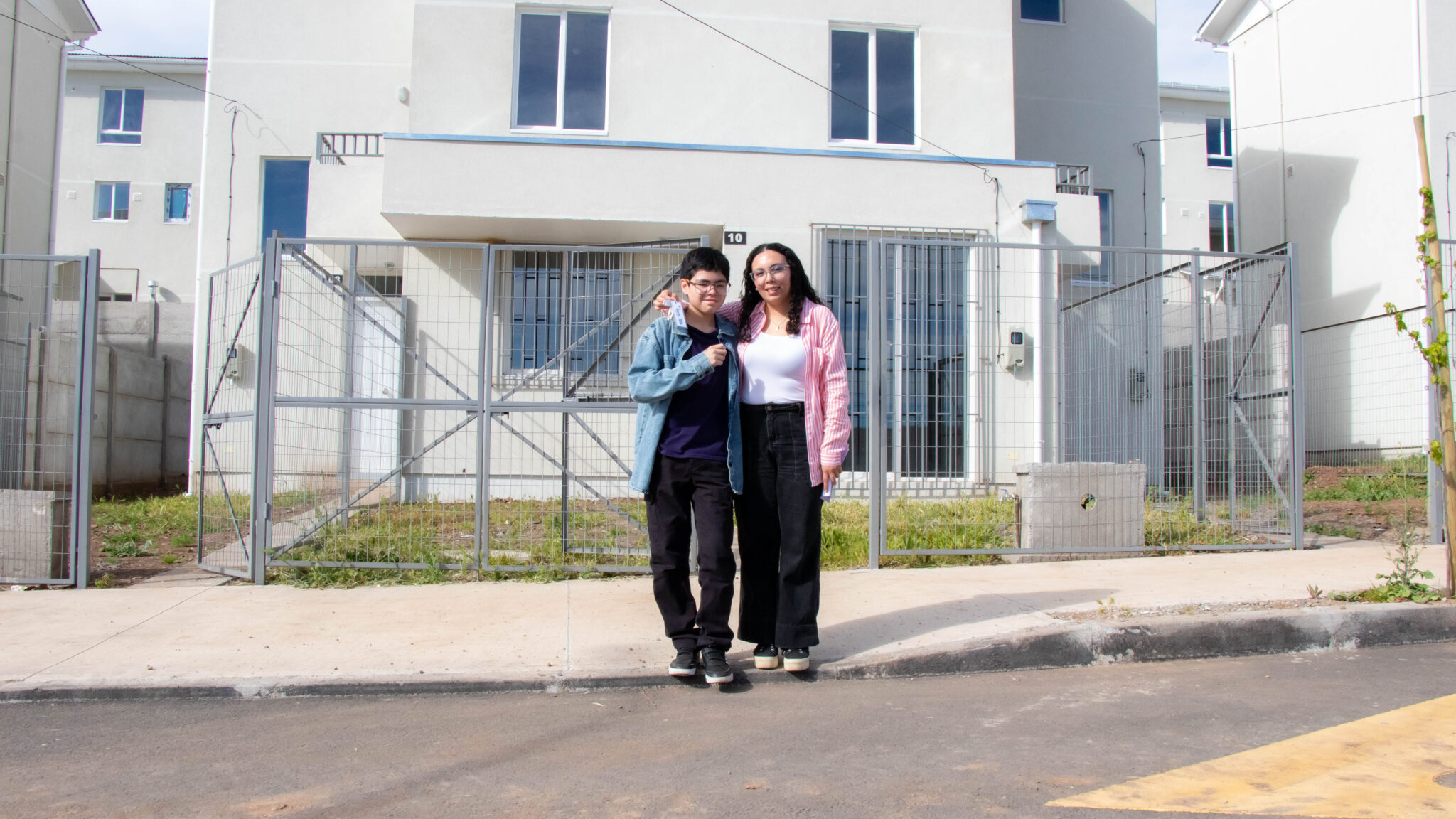 Minvu O’Higgins entrega 150 viviendas del conjunto habitacional Lomas de Machalí