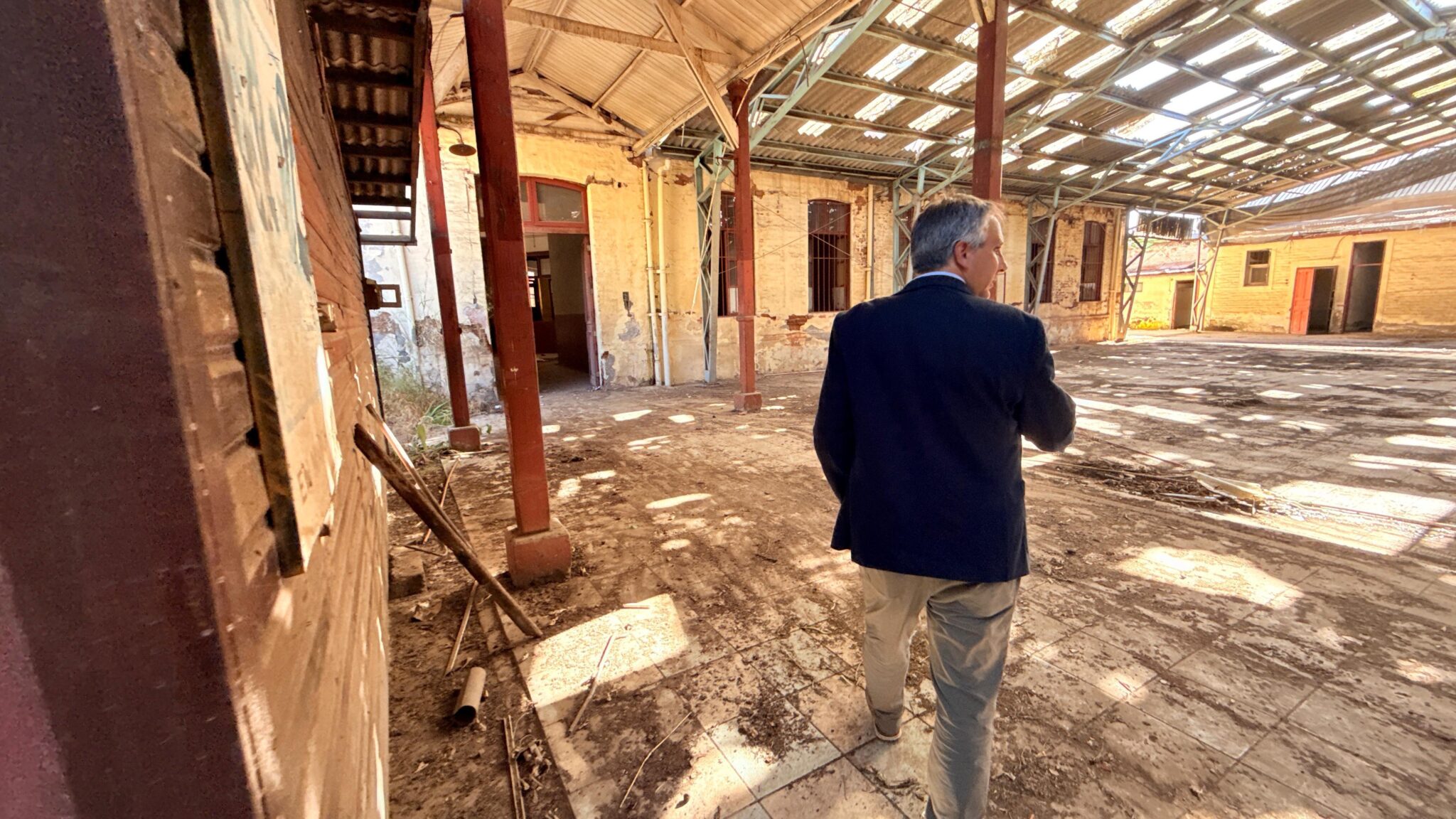 Municipio inicia plan de recuperación del ex colegio Marcela Paz, un emblema del centro de Rancagua