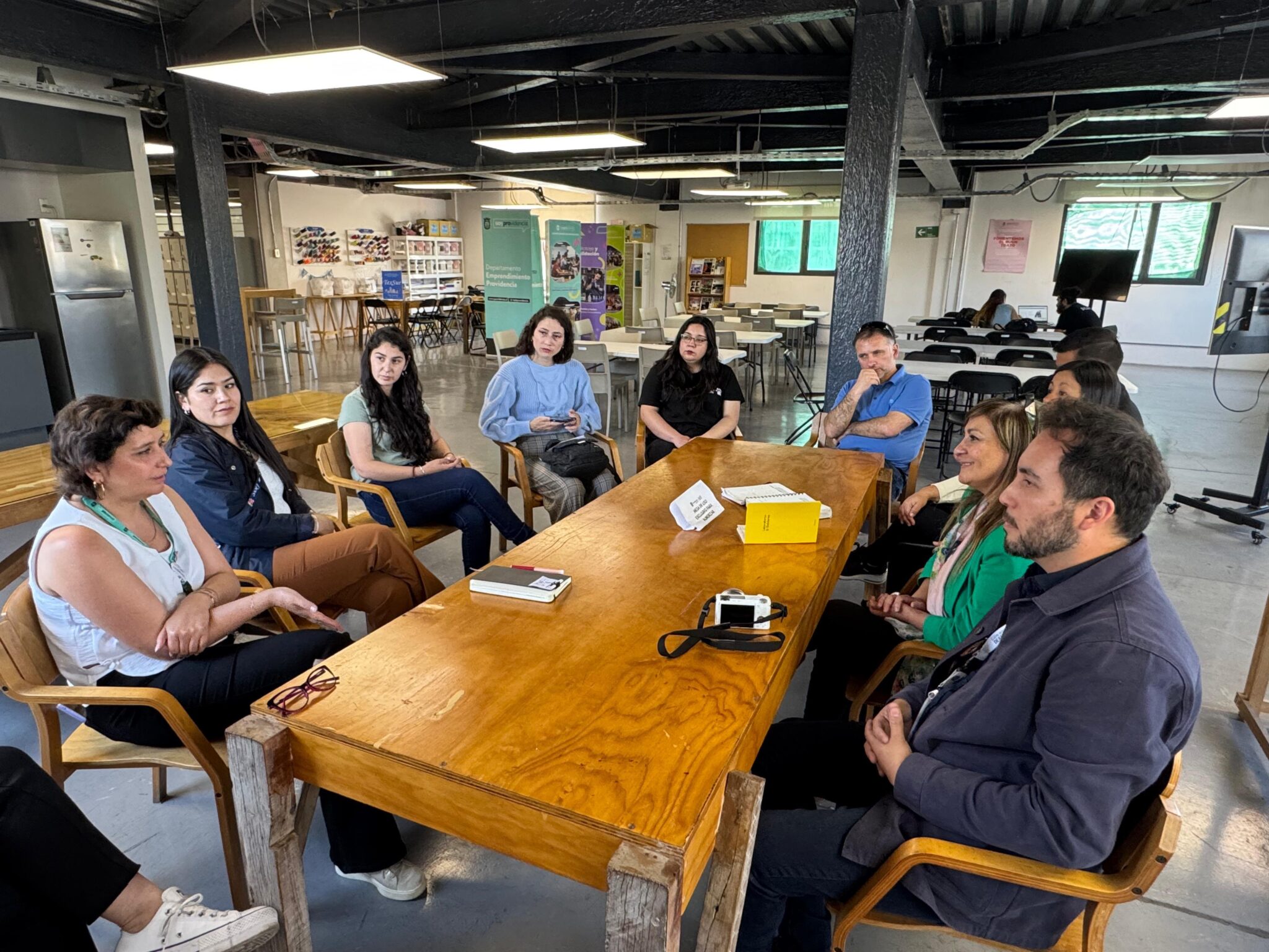 Ganadores del concurso “Ideas Innovadoras Municipales Rancagua 2025” visitan referentes de innovación pública en Santiago