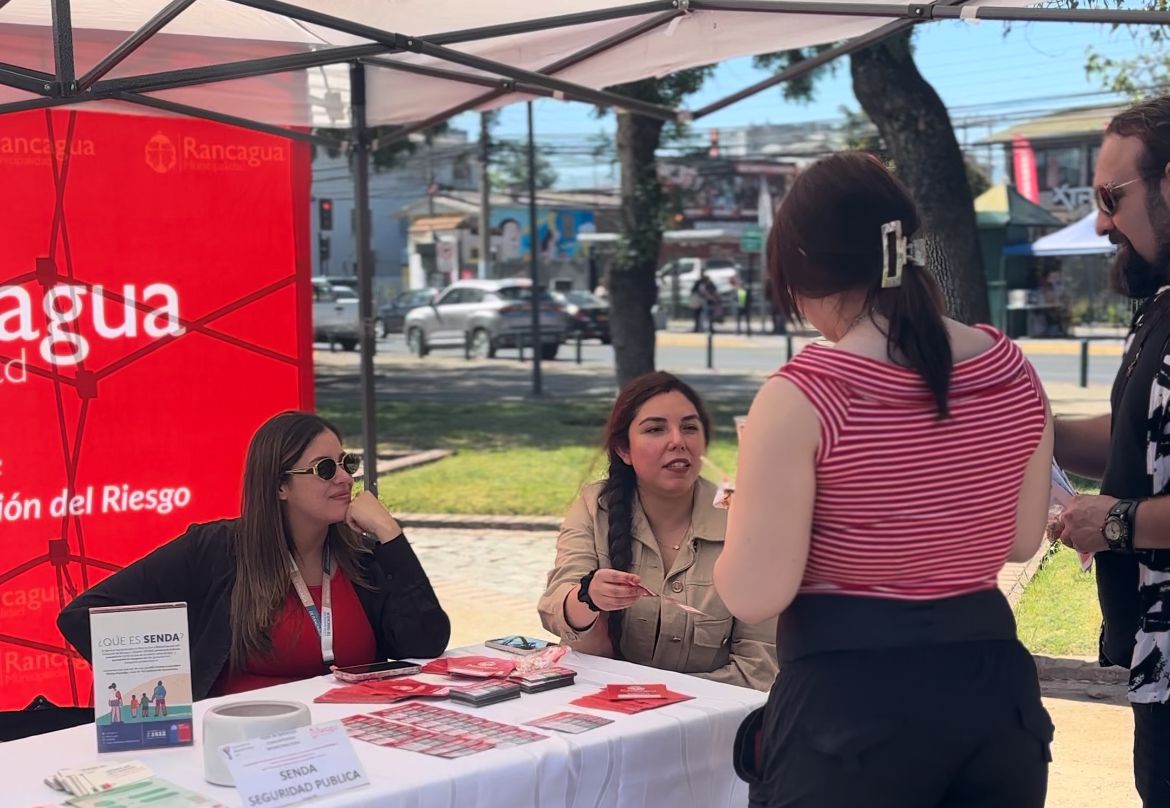 Rancagua realizó la Primera Feria de Servicios Comunitarios Interconectada en la Alameda