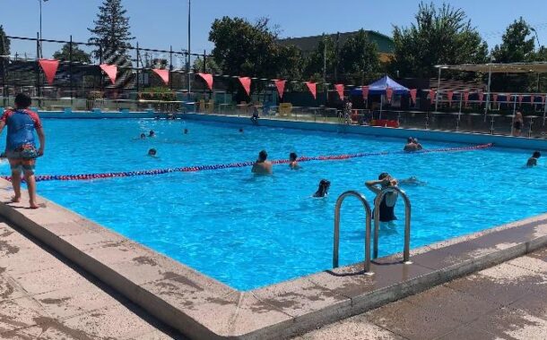 Seremi de Salud refuerza medidas sanitarias para el uso seguro de piscinas en el verano