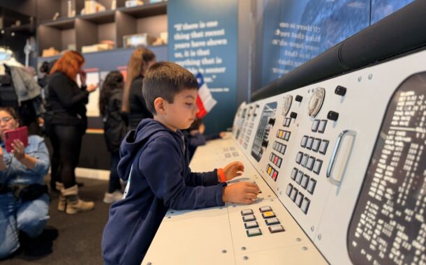 Niño de la región de O´Higgins visitó centro espacial en Inglaterra
