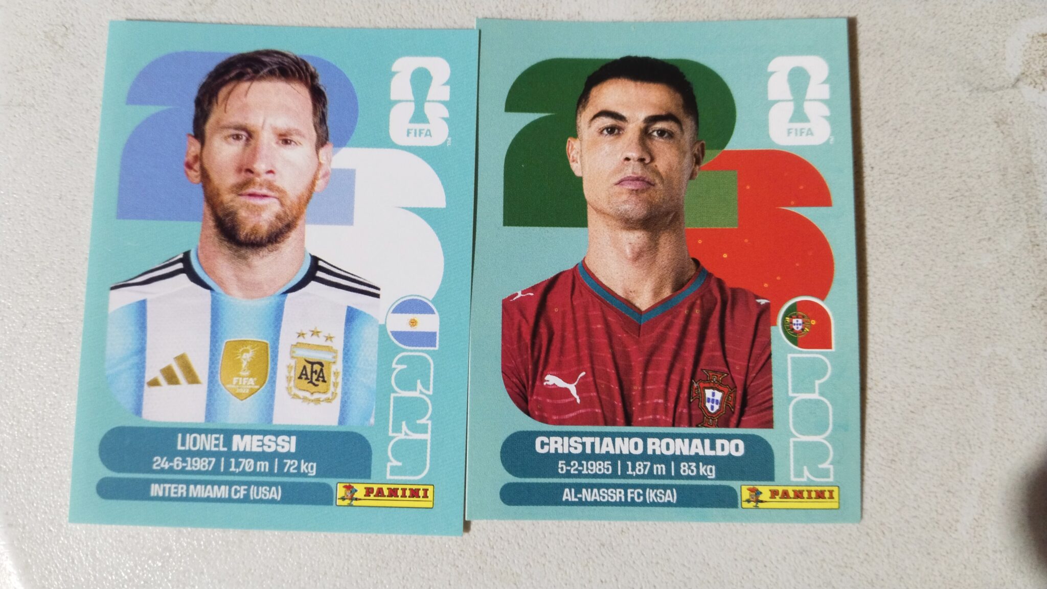 ¡Llama al VAR! El álbum oficial de stickers del mayor torneo de fútbol se convierte en anzuelo de estafa en América Latina
