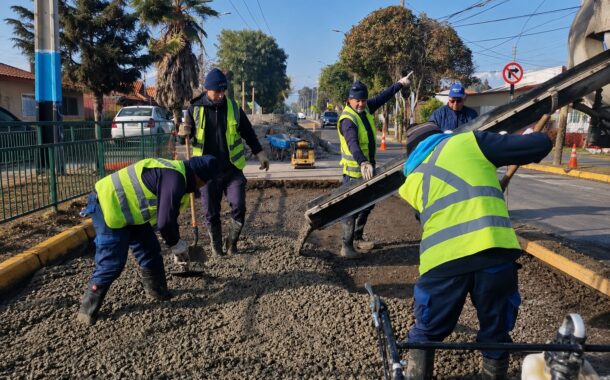Equipos municipales de Rancagua ejecutan trabajos de hormigonado en Tal Tal con Santa Teresa de Los Andes*