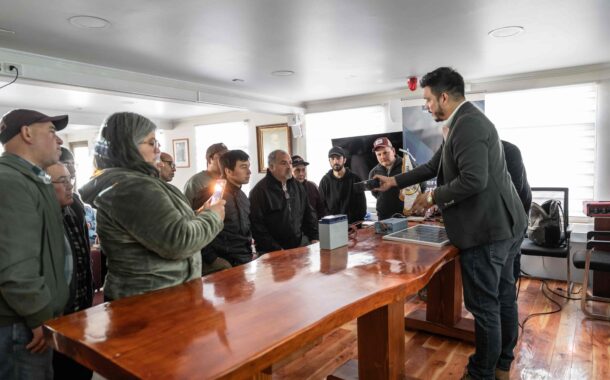 Profesionales de División El Teniente capacitan a vecinos de Doñihue en electricidad domiciliaria