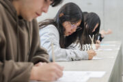 Más de 700 estudiantes practicaron en condiciones reales en el II Ensayo Masivo PAES UOH